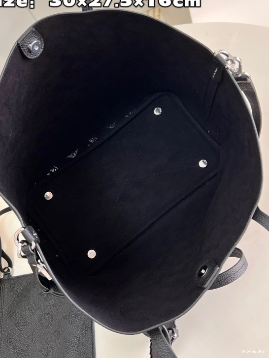 LOUIS VUITTON MM BLOSSOM 0115